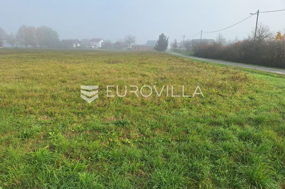 Pozemok Na predaj - Karlovačka Draganić - foto 1/2