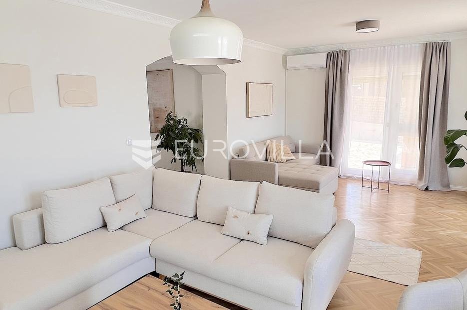 Maison À vendre - Šibensko-kninska Šibenik - Okolica