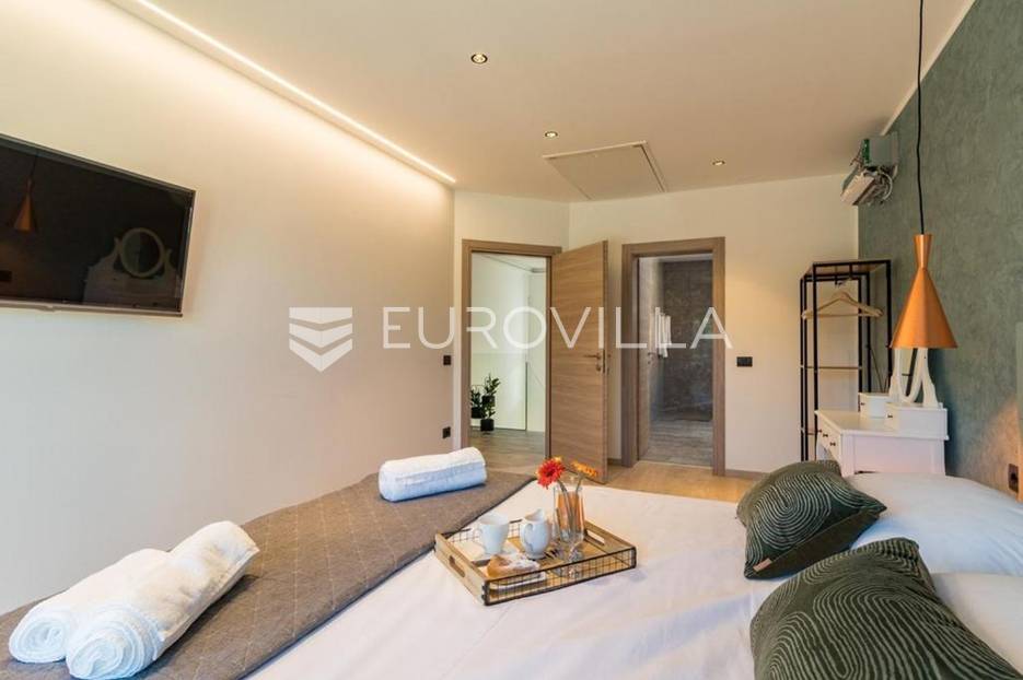 Haus Zu verkaufen -  Ližnjan
