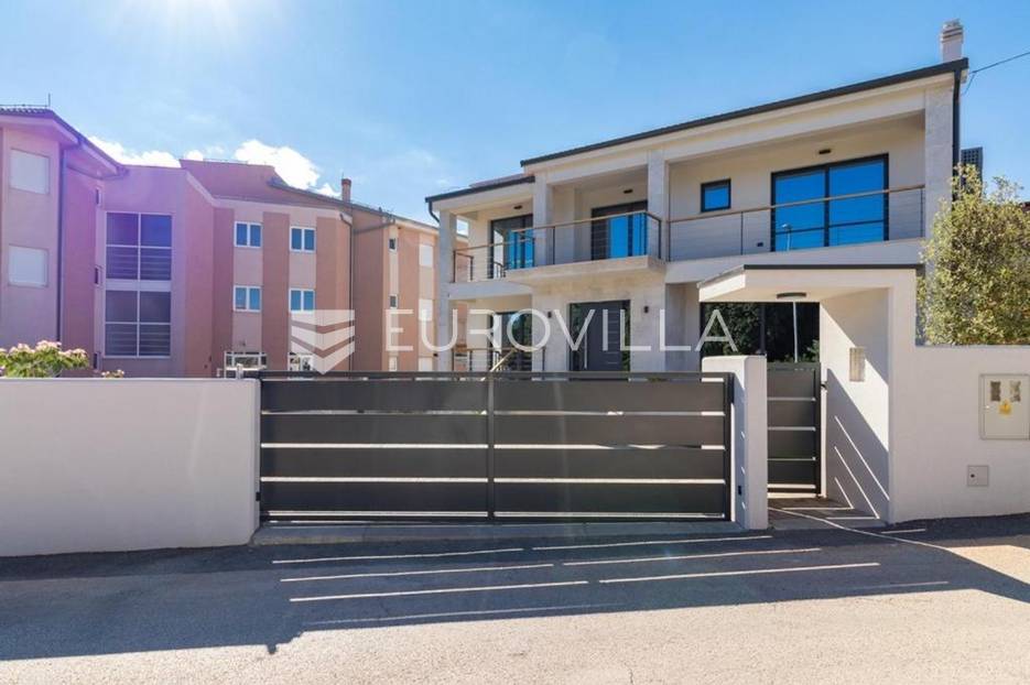 Haus Zu verkaufen -  Ližnjan