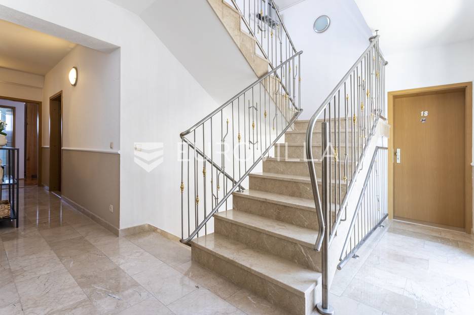Hotel Na prodaju -  Trogir - Okolica