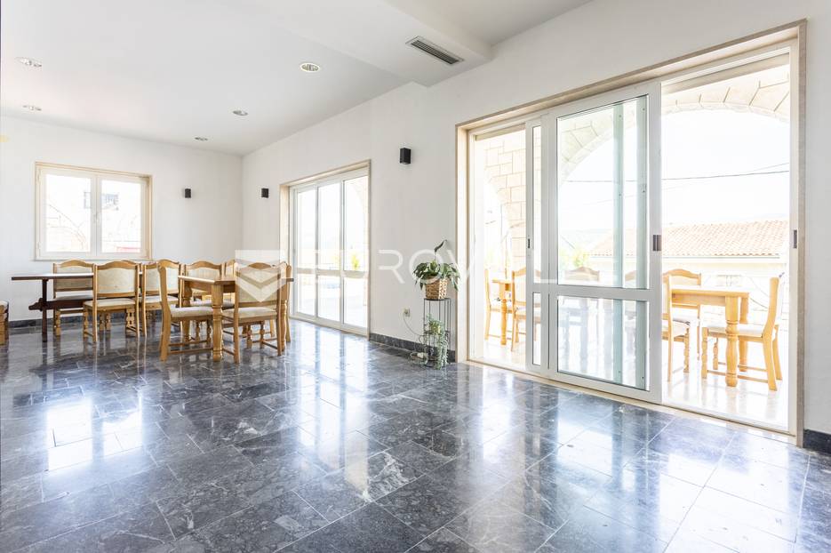 Hotel Na prodaju -  Trogir - Okolica