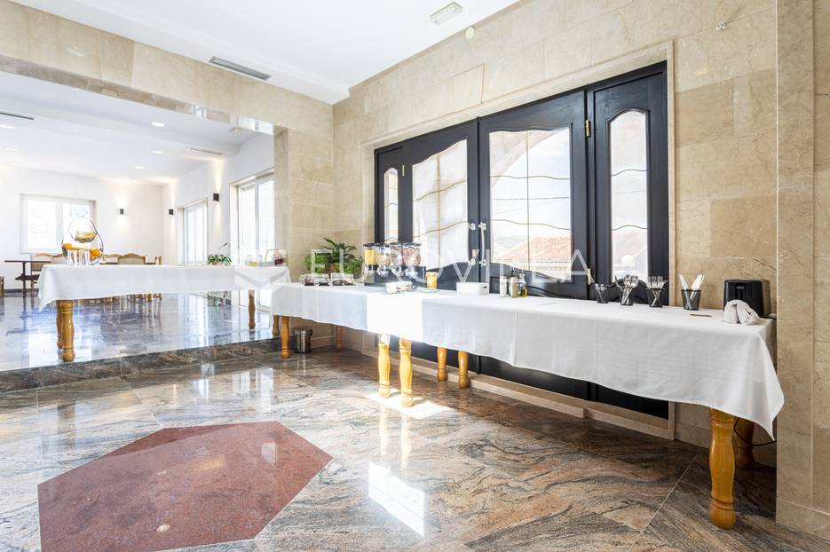Hotel Na prodaju -  Trogir - Okolica
