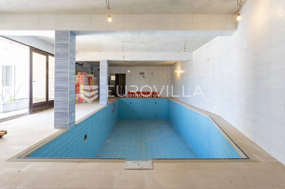 Hotel Na prodaju -  Trogir - Okolica
