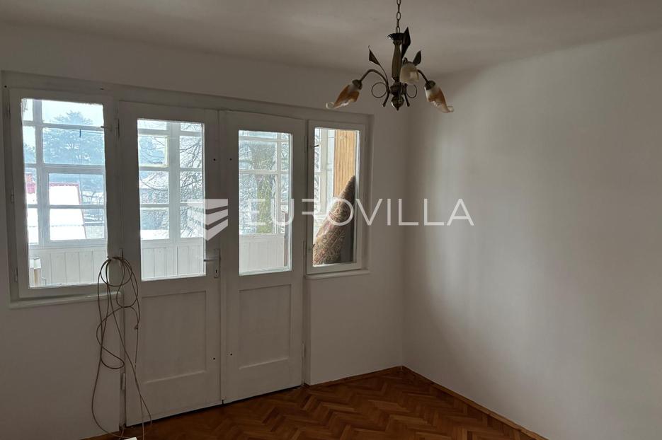 Apartmán Na predaj -  Karlovac