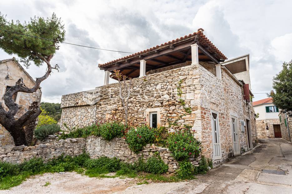 Dom Na predaj -  Supetar