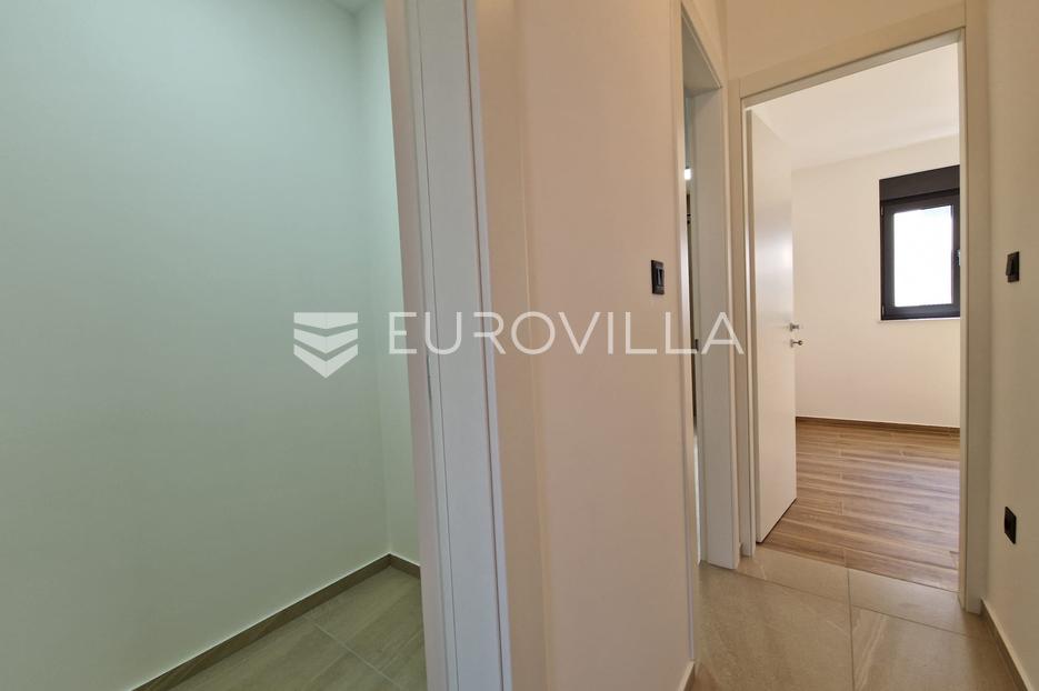 Flat For sale -  Vir