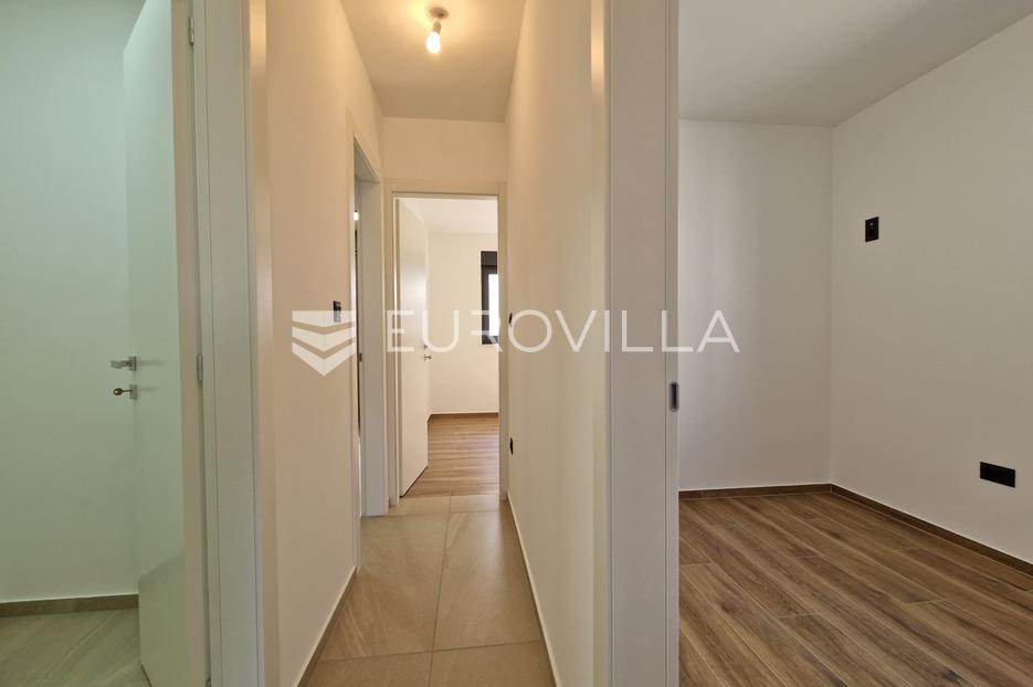 Flat For sale -  Vir