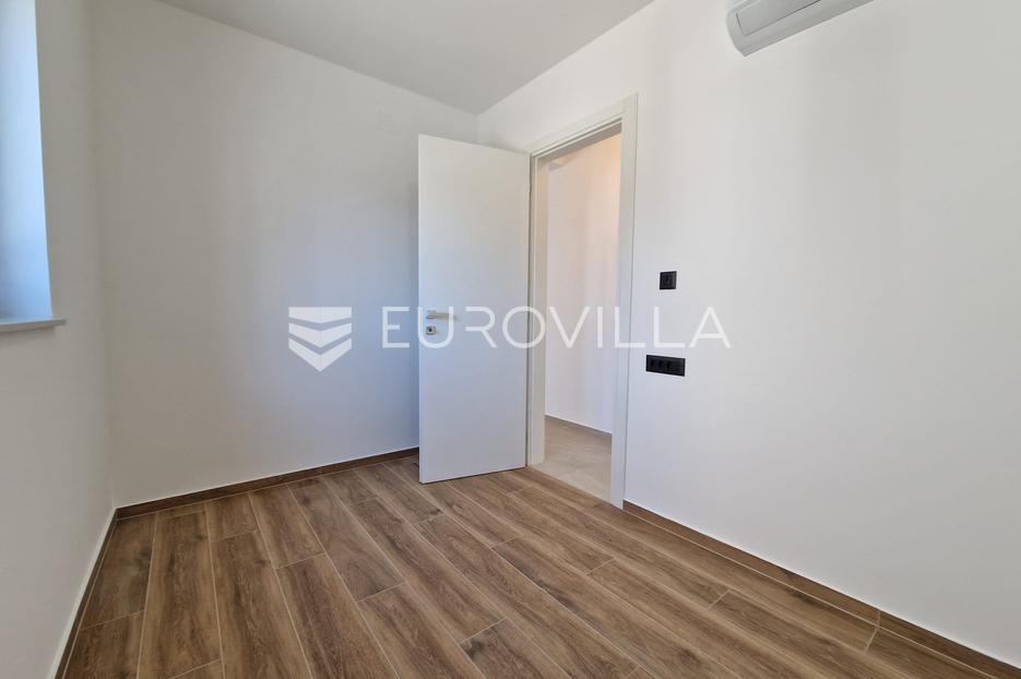 Flat For sale -  Vir