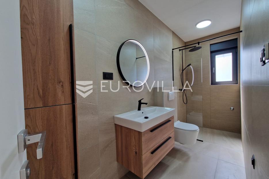 Flat For sale -  Vir