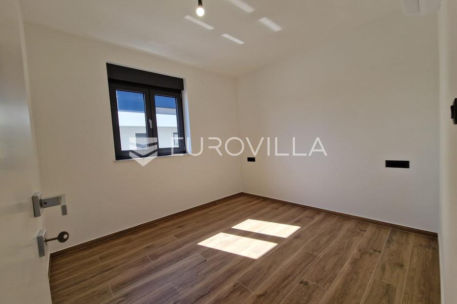 Flat For sale -  Vir