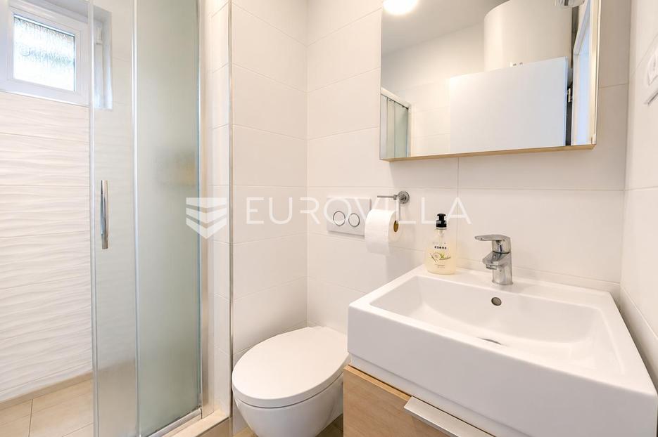 Flat For sale - Ličko-senjska Senj