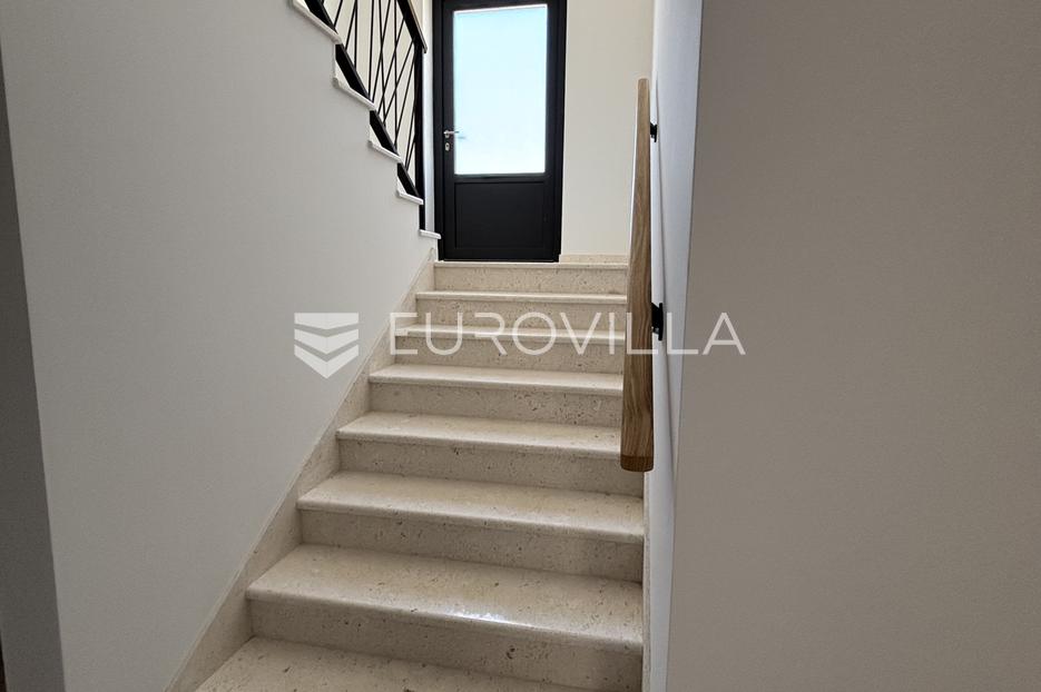 Apartment Zu verkaufen -  Pula