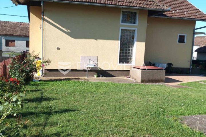 Dům na prodej 221 m² – Bodegraj