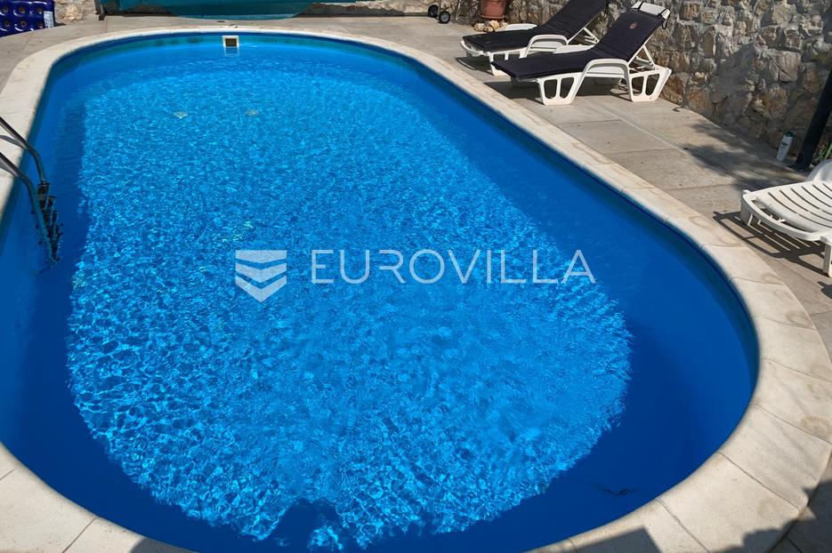 Apartma Naprodaj - Ličko-senjska Novalja