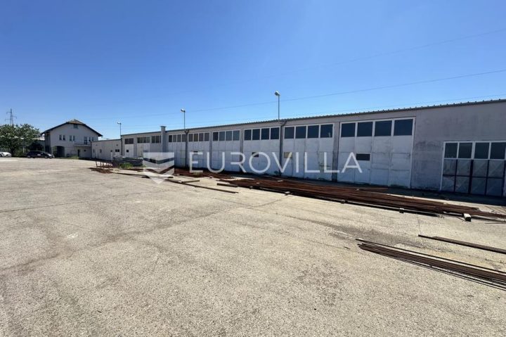 Komerčné na predaj 9847 m² – Zalužje