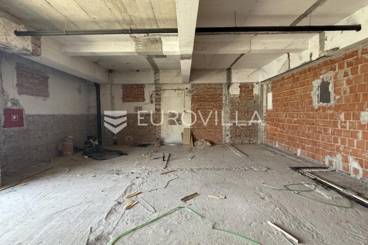 Locaux commerciaux à vendre 81 m² – Čepin