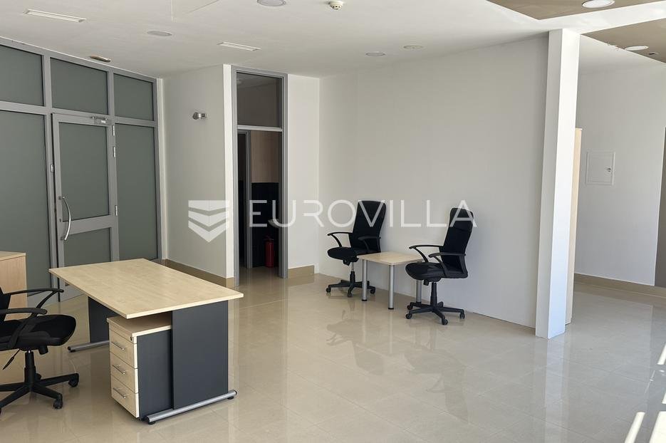 Business premises For sale - Splitsko-dalmatinska Split - foto 2/2