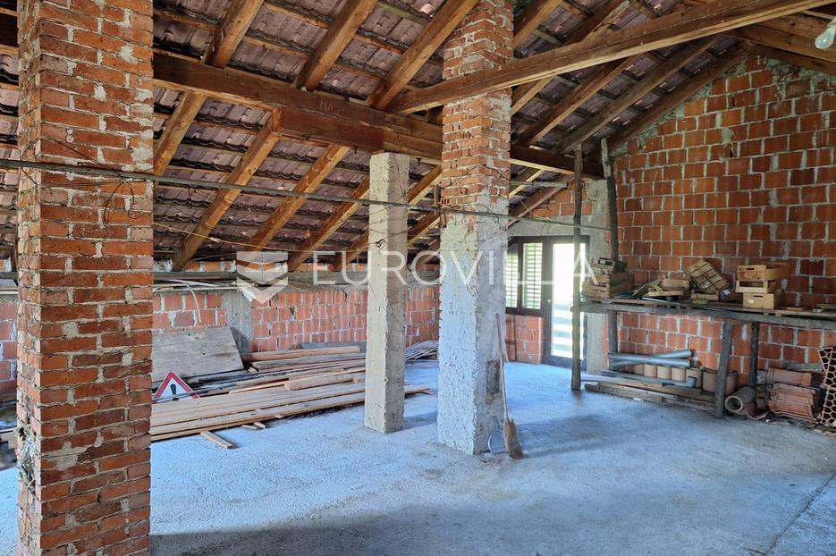Dům Na prodej -  Karlovac