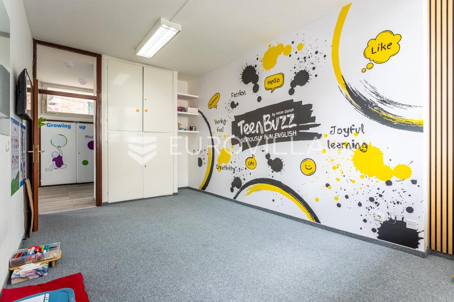 Business premises For sale -  Split