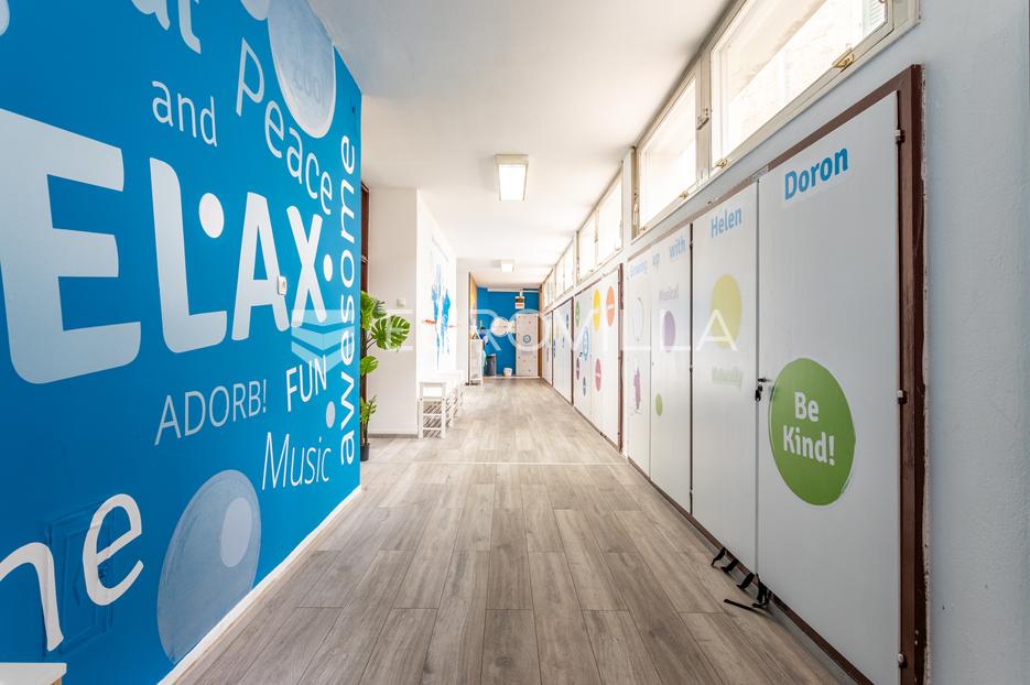 Business premises For sale -  Split