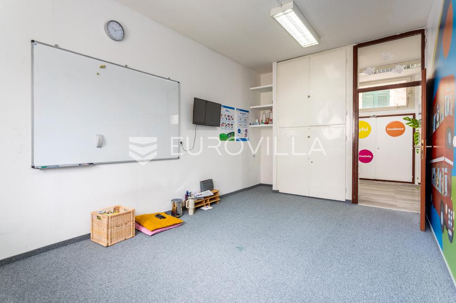Business premises For sale -  Split