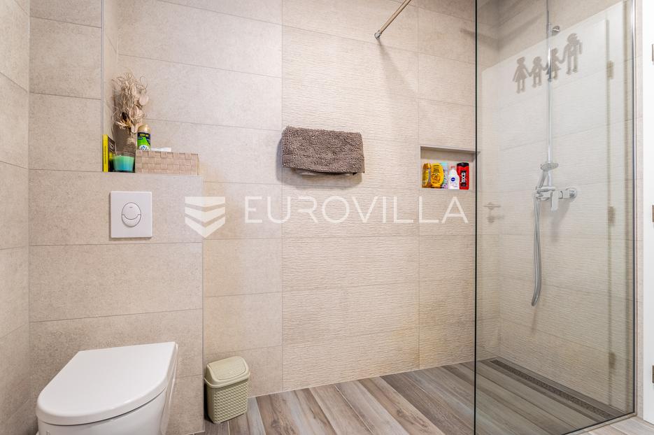 Appartamento In vendita - Splitsko-dalmatinska Makarska