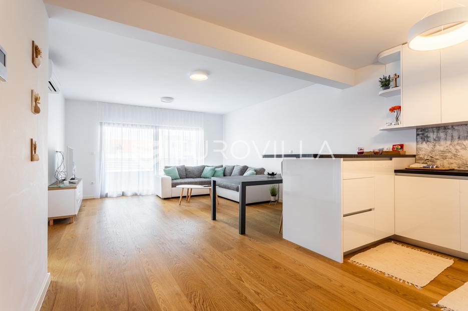 Appartamento In vendita - Splitsko-dalmatinska Makarska