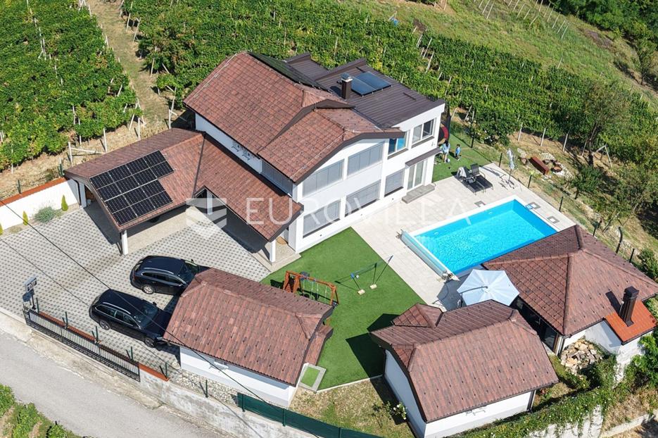 Casa In vendita -  Vinica