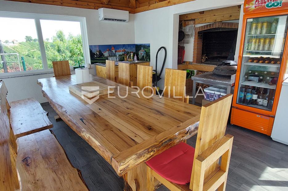 Casa In vendita -  Vinica