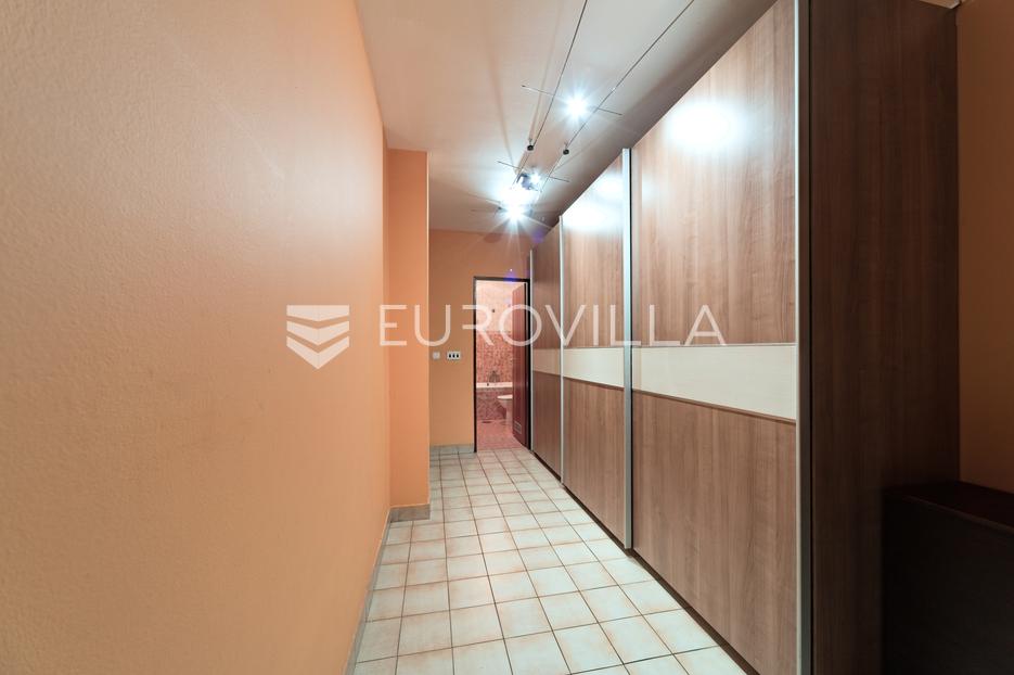 Apartmán Na prodej -  Osijek