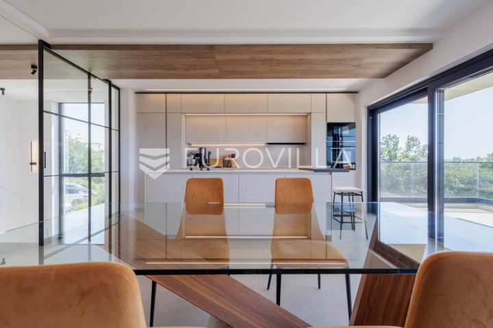 House for sale 311 m² – Medulin