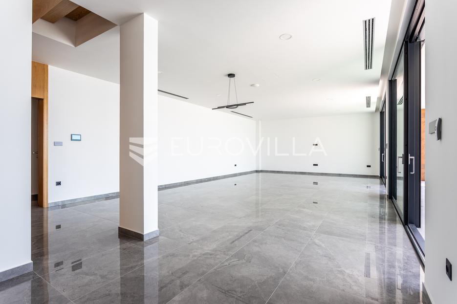 Maison À vendre - Splitsko-dalmatinska Dugi Rat