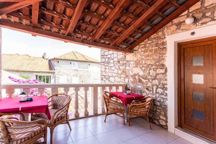 Casa In vendita - Splitsko-dalmatinska Supetar - foto 4/29