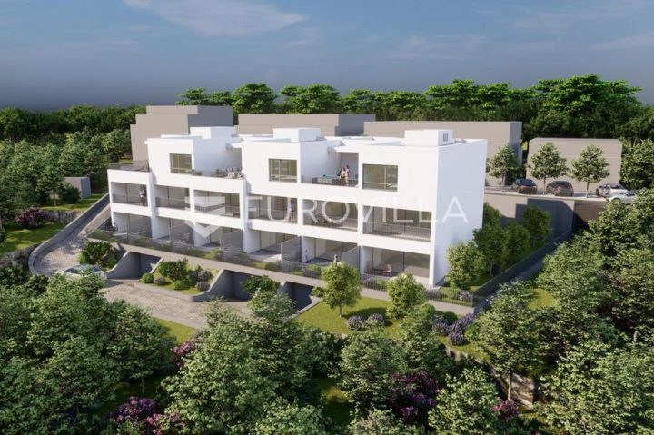 Stan na prodaju 48 m² – Strožanac