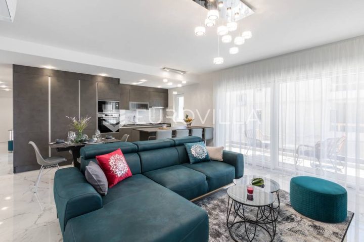 Appartamento in vendita 93 m² – Žnjan