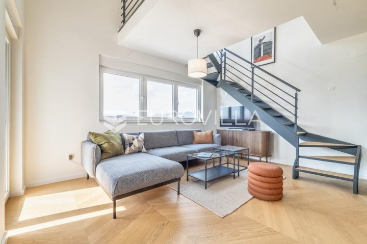 Apartment zu vermieten 107 m² – Blato
