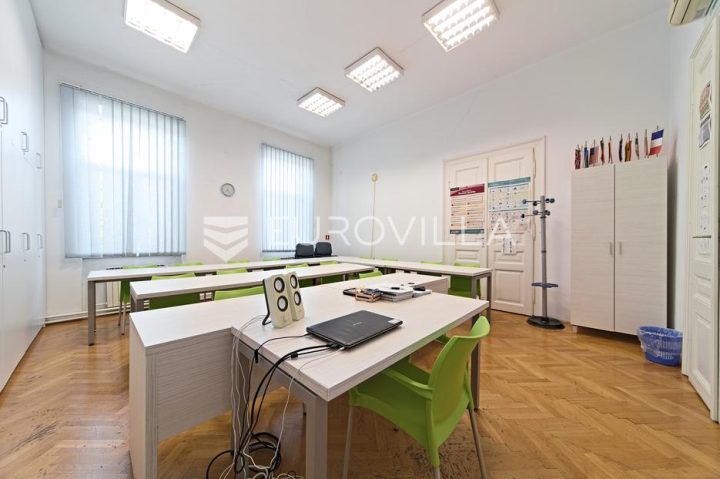 Business premises for sale 55 m² – Gornji Grad / Centar