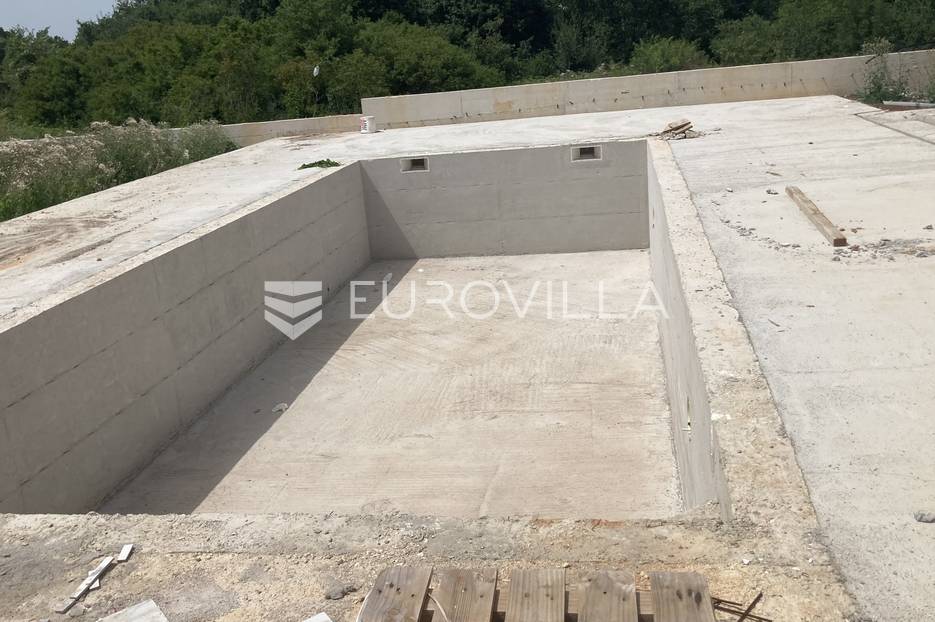 Kuća Na prodaju -  Raša