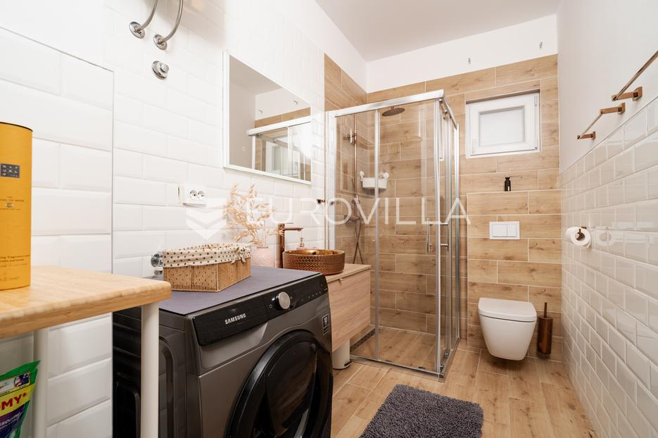House For sale -  Preko