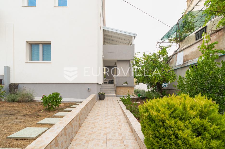 House For sale -  Preko