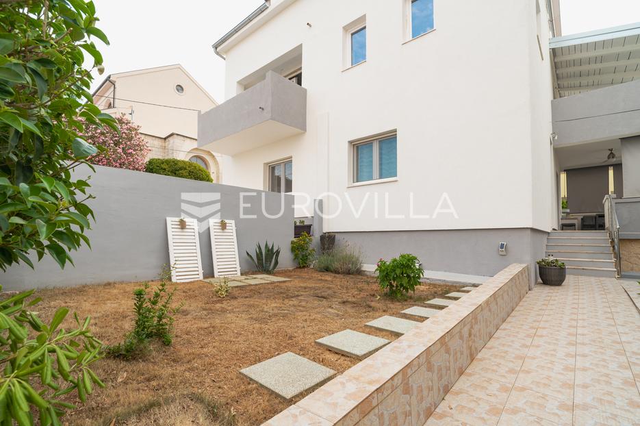 House For sale -  Preko