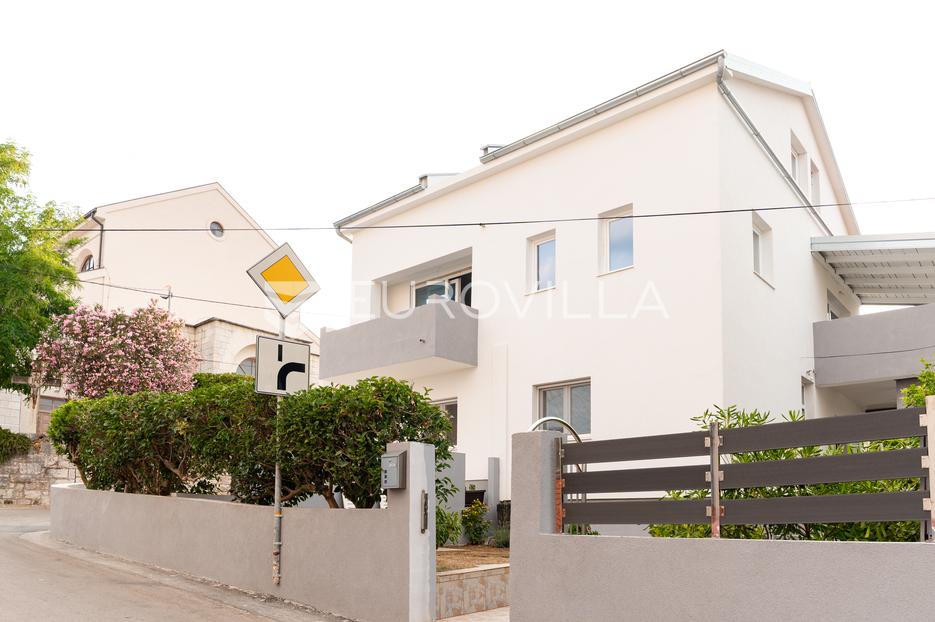 House For sale -  Preko