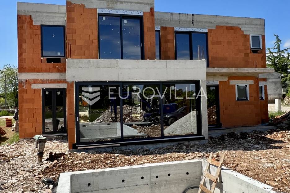 Kuća Na prodaju -  Marčana
