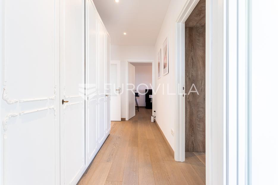 Apartmán Na predaj -  Split