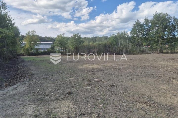 Terrain à vendre 18640 m² – Topusko