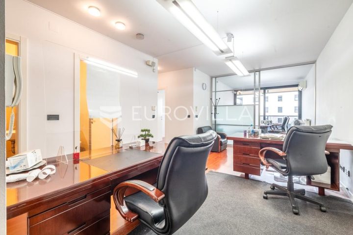 Commerciale in vendita 86 m² – Špansko