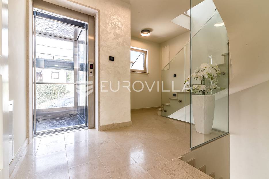 Maison À vendre -  Črnomerec