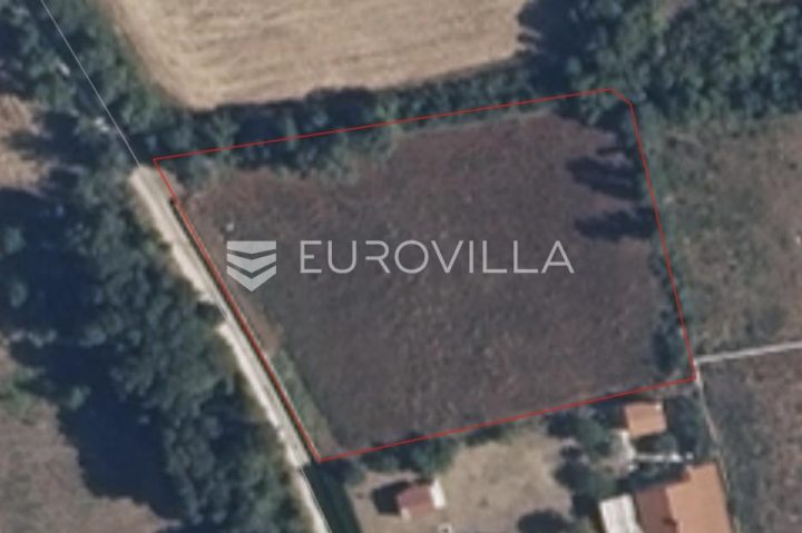 Terreno in vendita 2972 m² – Šišan