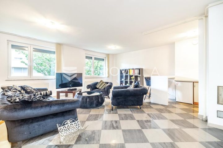 Poslovni prostor na prodaju 65 m² – Lanište